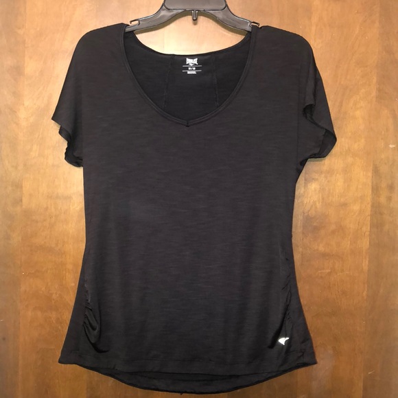 athletic shirt - Picture 1 of 1